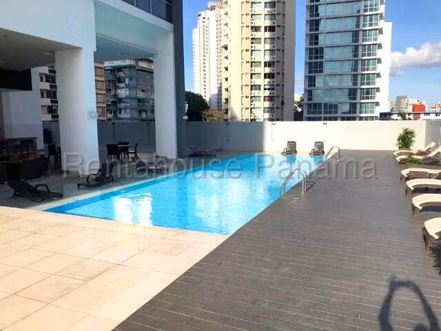 Venta Apartamento Amoblado en PH Vitro Loft, El Cangrejo 26-4077GG