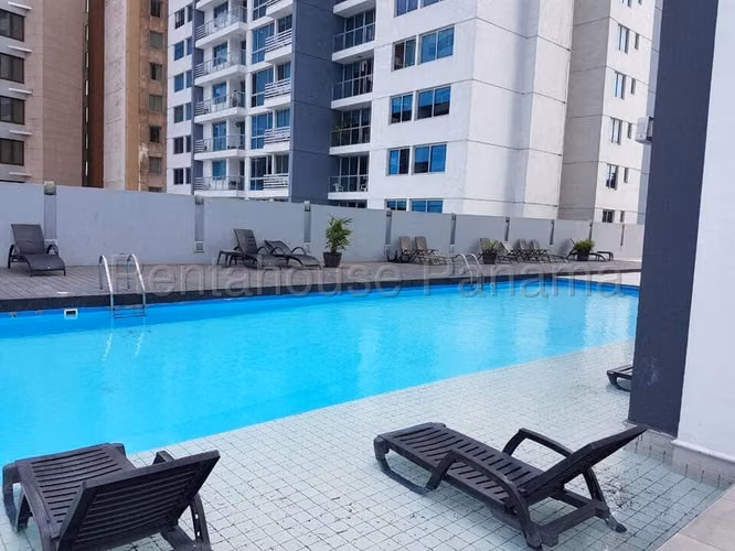 Venta Apartamento Amoblado en PH Vitro Loft, El Cangrejo 26-4077GG
