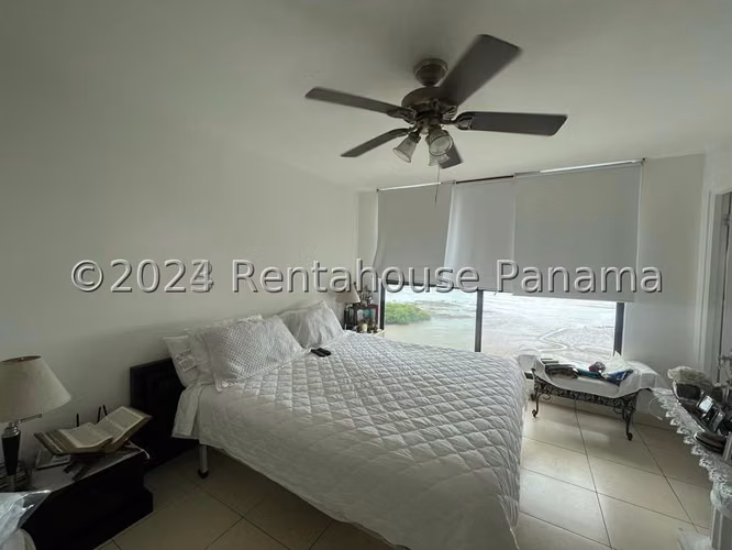 Venta de Apartamento de 151 m2 en PH Baleares, Coco del Mar 25-395GG