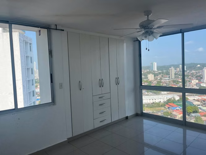 Banco Vende Apartamento en Sky Level Hato  Pintado
