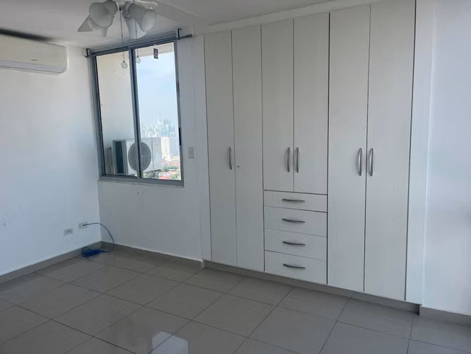 Banco Vende Apartamento en Sky Level Hato  Pintado