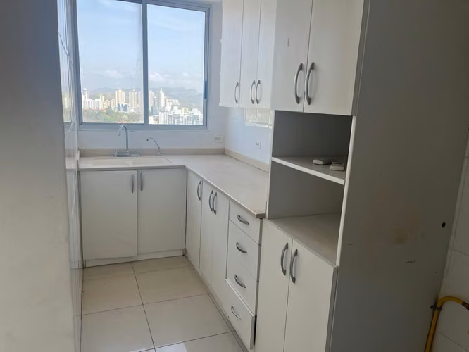 Banco Vende Apartamento en Sky Level Hato  Pintado