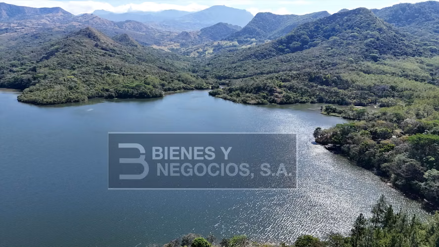 Terreno en Gualaca, 859,39 mts2 Frente al Lago Barrigón