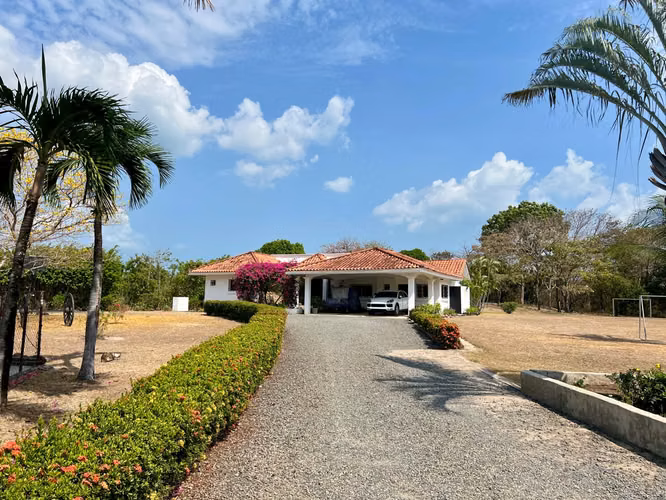 PUNTA BARCO CASA EN VENTA