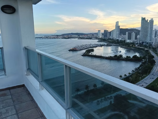 SE VENDE APARTAMENTO EN P.H. BAHIA DEL GOLF -  COCO DEL MAR – Panamá - Imagen 16