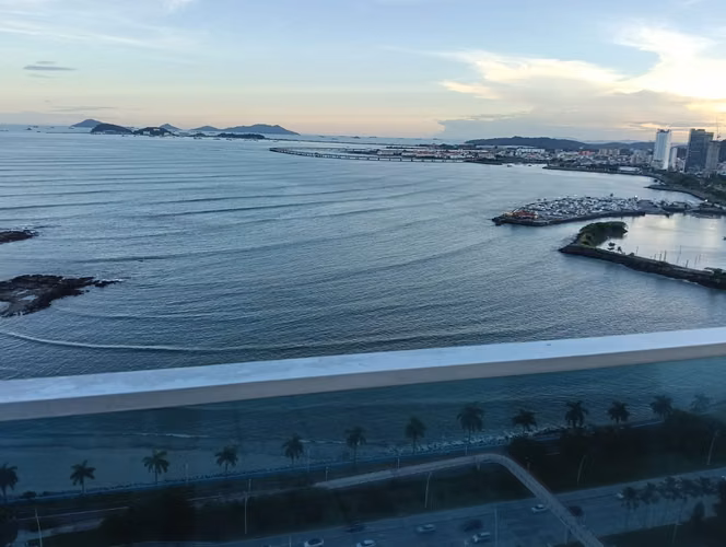 SE VENDE APARTAMENTO EN P.H. BAHIA DEL GOLF -  COCO DEL MAR – Panamá - Imagen 15