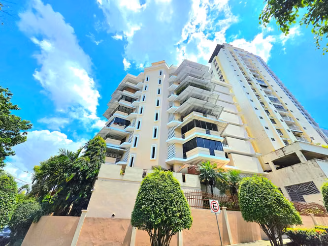Venta de Apartamento de 176 m2 en PH Loma 50, Hato Pintado 27-1104GG
