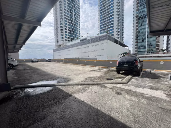 Venta de Local para Oficinas Corporativas en Costa del Este, PH Pijao