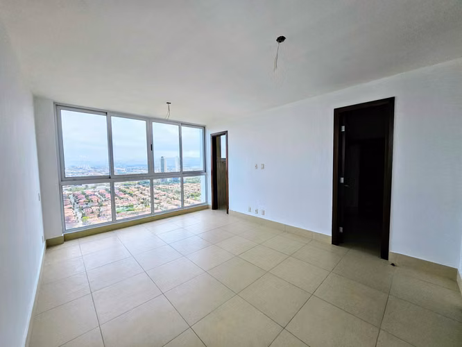 VENTA APARTAMENTO EN PH BREEZE COSTA DEL ESTE