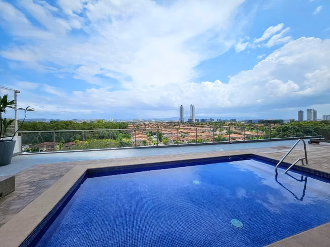 VENTA APARTAMENTO EN PH BREEZE COSTA DEL ESTE