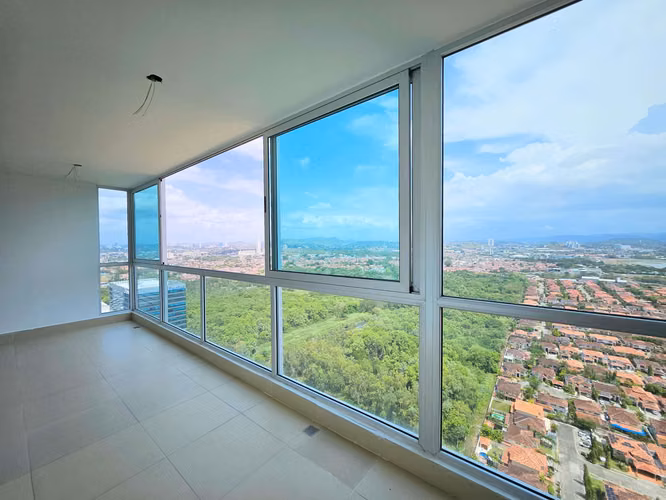 VENTA APARTAMENTO EN PH BREEZE COSTA DEL ESTE
