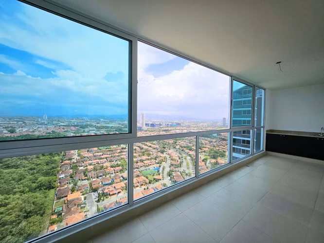 VENTA APARTAMENTO EN PH BREEZE COSTA DEL ESTE