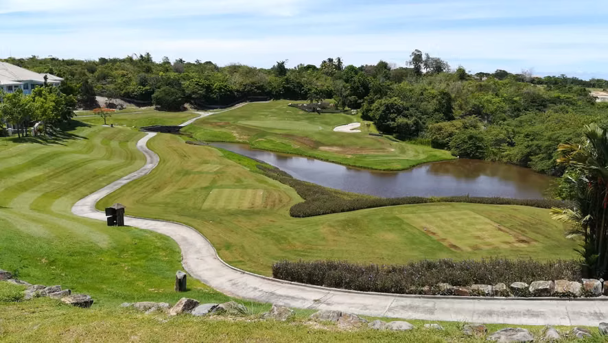 VENDO APARTAMENTO. BIJAO. SHERMAN. PLAYA. GOLF. PADEL.