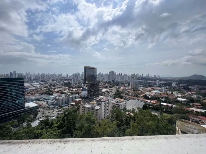 Apartamento Reposeído en Venta en PH Pacific Hills, Dos Mares | 265 m² | Se Aceptan Ofertas