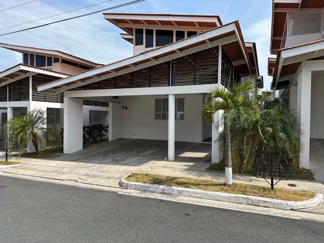 Casa de Playa en Coronado PH Paradise Point