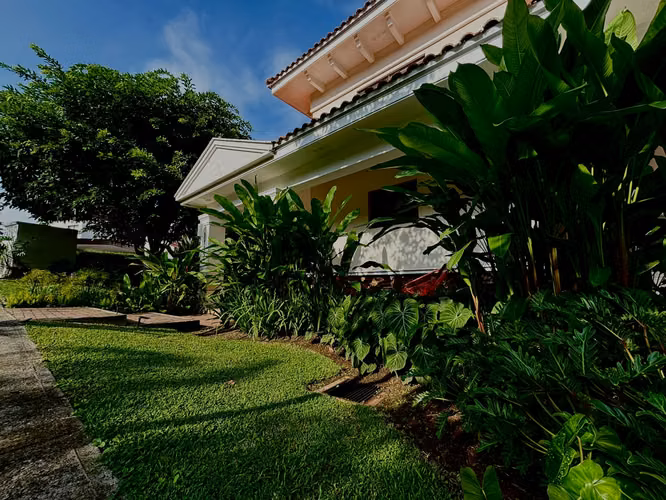 SE VENDE CASA SENDEROS DE CAMINO DE CRUCES - Imagen 20