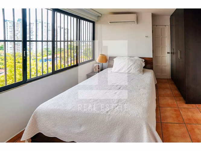 Se Vende Casa en Los Guayacanes - Imagen 11