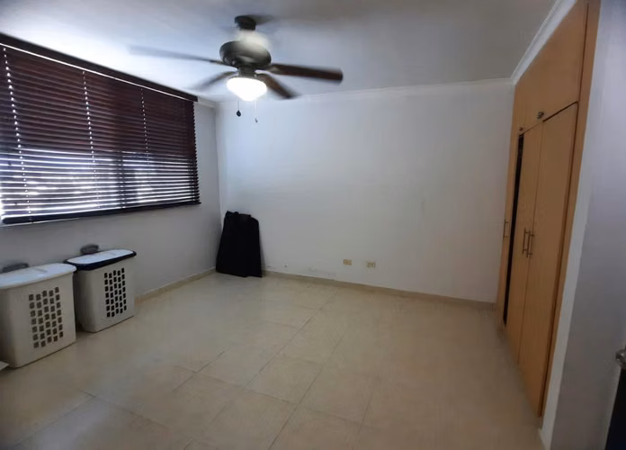 Apartamento espacioso en El Dorado - Imagen 17