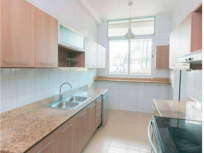 Se Vende apartamento en condado del Rey por debajo de Avalúo - Imagen 2