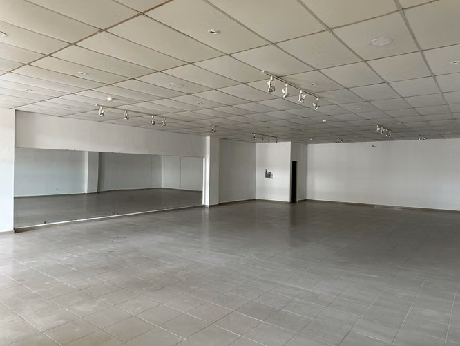 Local en Venta Av Roberto Eisenmann Coronado
