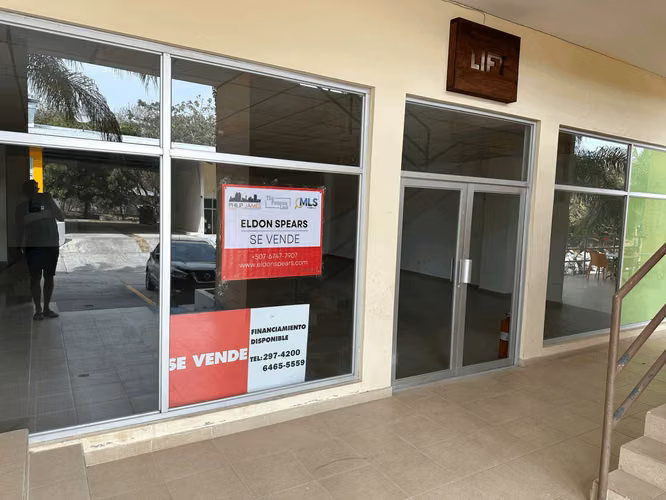 Commercial Space in Coronado for Sale