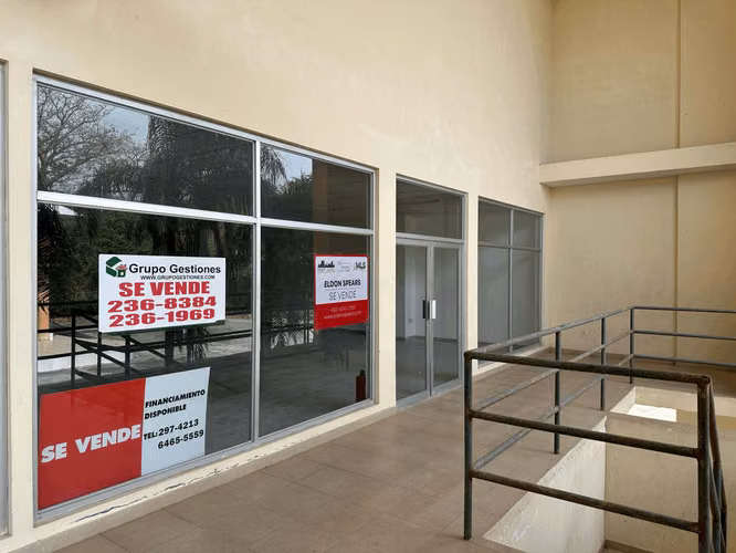 Local en Plaza Coronado en Venta