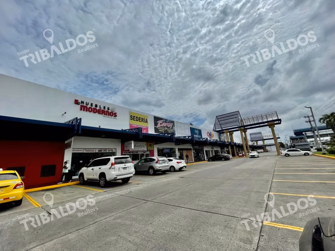 VENTA LOCAL COMERCIAL CC LOS PUEBLOS RENTANDO