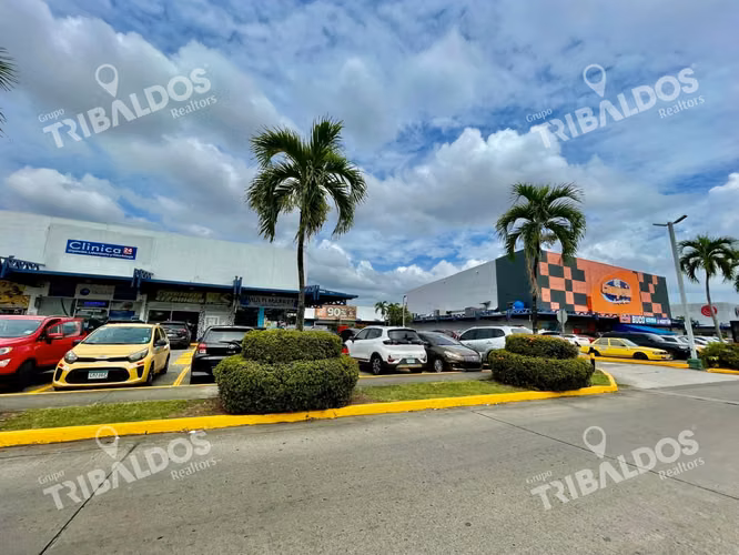VENTA LOCAL COMERCIAL CC LOS PUEBLOS RENTANDO