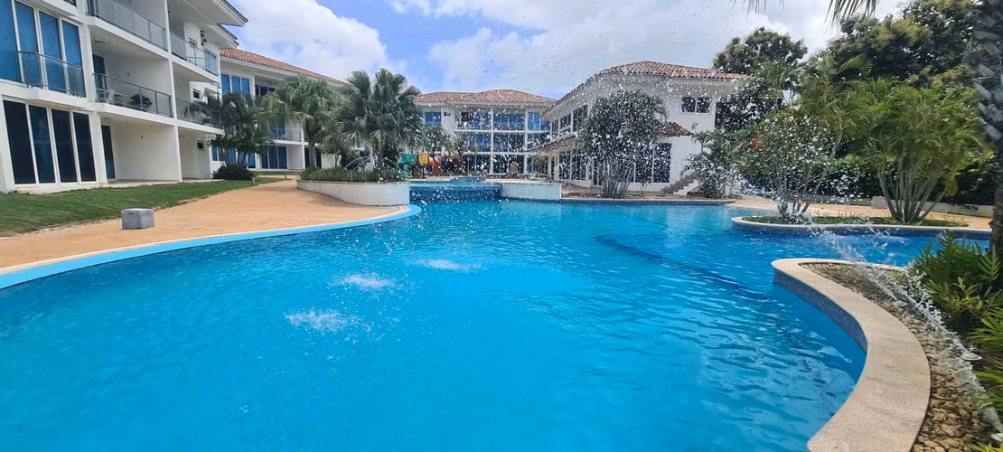 VENDO APARTAMENTO. RIO MAR VILLAGE. PLAYA. SAN CARLOS.
