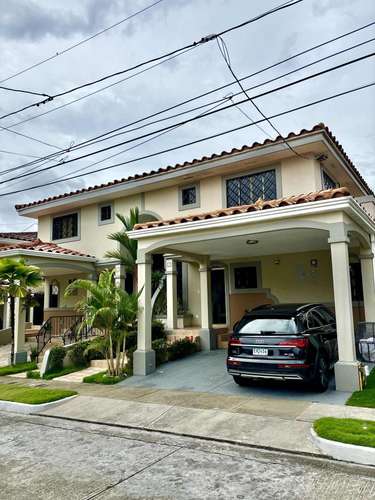 SE VENDE CASA  EN ALBROOK – VILLE DI FIRENZE