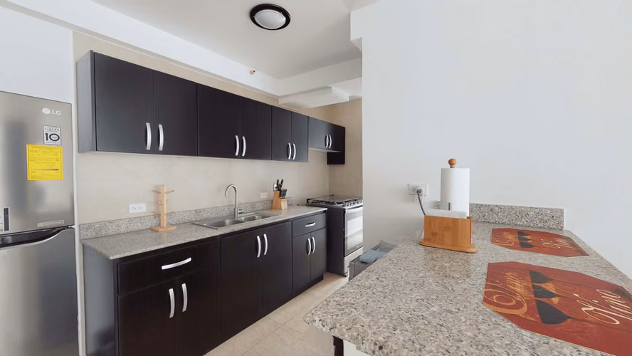 Venta de apartamento cerca de todo con 2 estacionamientos y 1 depósito en Vista Park Torre 100 - Imagen 8