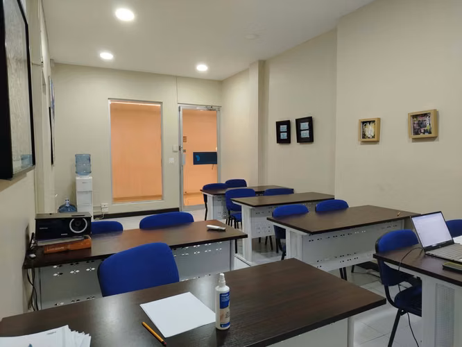 SE ALQUILAN LOCALES EN PUNTA PAITILLA