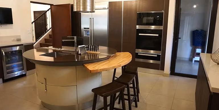 SE VENDE CASA EN EMBASSY CLUB - Imagen 10