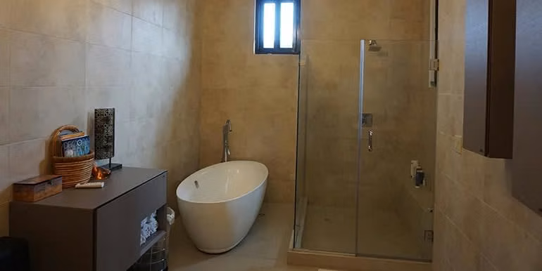 SE VENDE CASA EN EMBASSY CLUB - Imagen 18