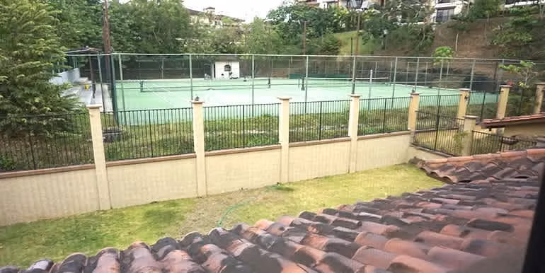 SE VENDE CASA EN EMBASSY CLUB - Imagen 2