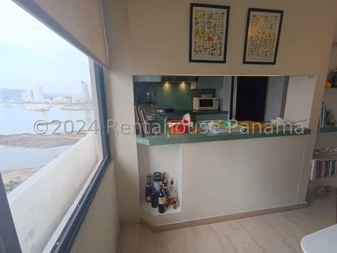 Venta de Apartamento de 94 m2 en PH Posada del Rey, Paitilla 25-6735GG
