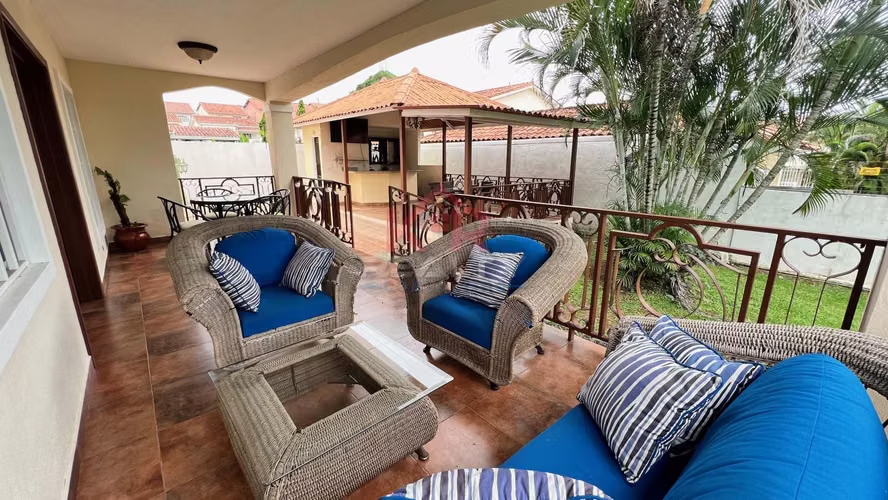 CASA EN VENTA EN BOSQUE DE LOS CIBELES ALTOS DE PANAMÁ