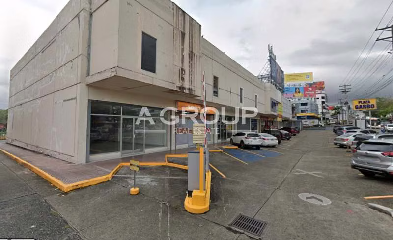 Se Alquila Local Comercial en Plaza Garbo - Imagen 4