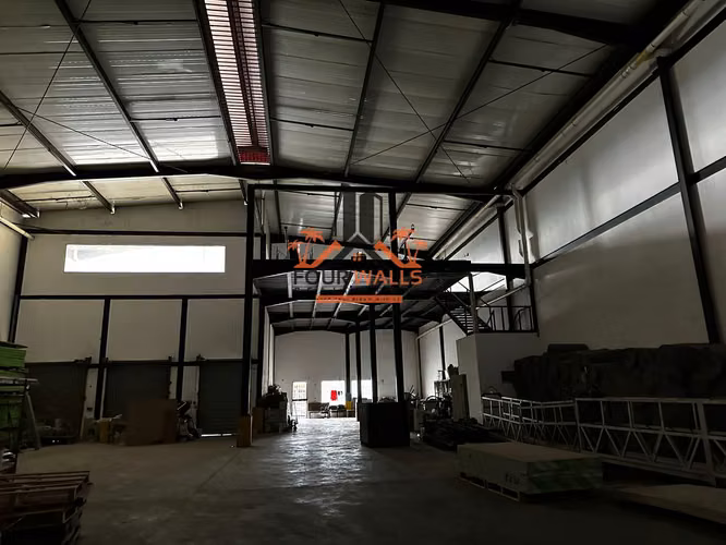 Venta de Galera en PH Parque Industrial Las Américas