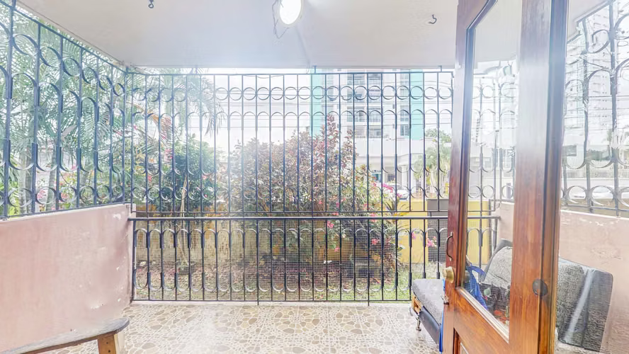 Venta de amplio apartamento en San Ramon – Parque Lefevre