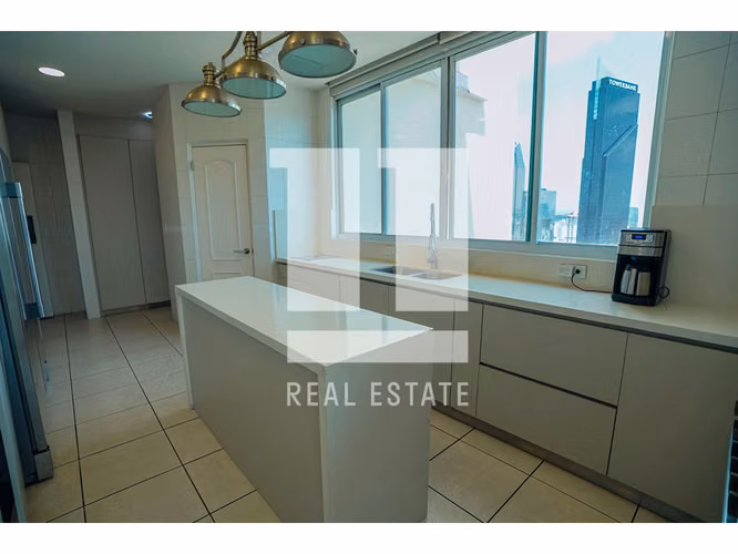 Se Vende Apartamento en PH Bahia Esmeralda - Imagen 3