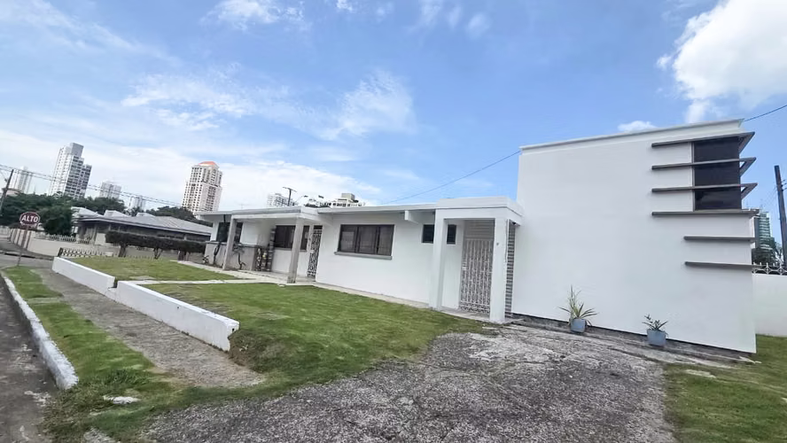 Venta de Casa en San Francisco, 234m2 de construcción y 596m2 de terreno