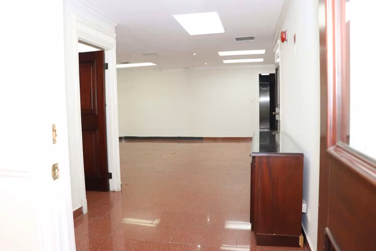 Alquiler de Oficina en Ave. Balboa, Torre BAC, 200m2