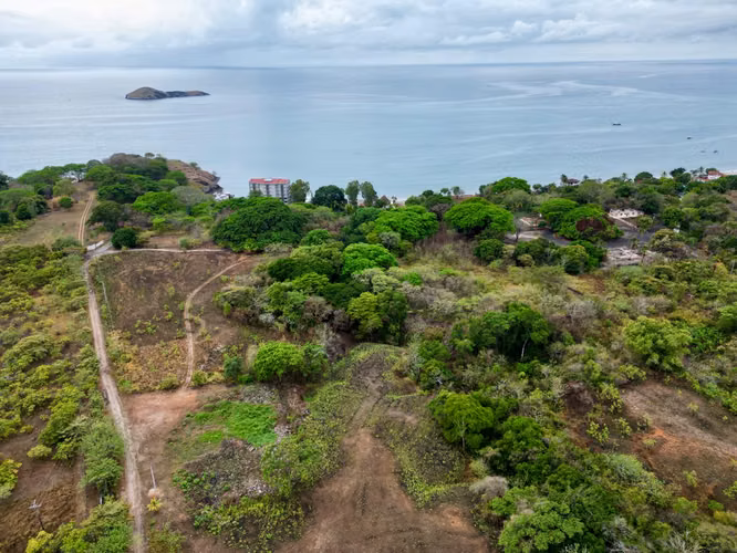 PLAYA BLANCA FARALLÓN TERRENO