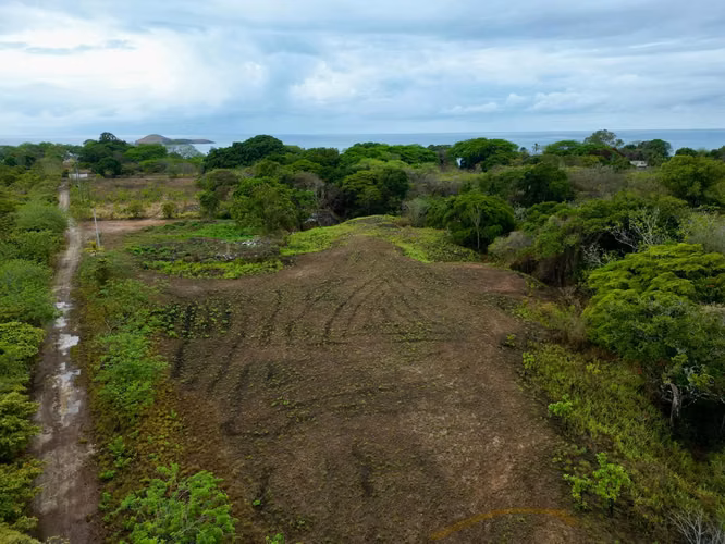 PLAYA BLANCA FARALLÓN TERRENO