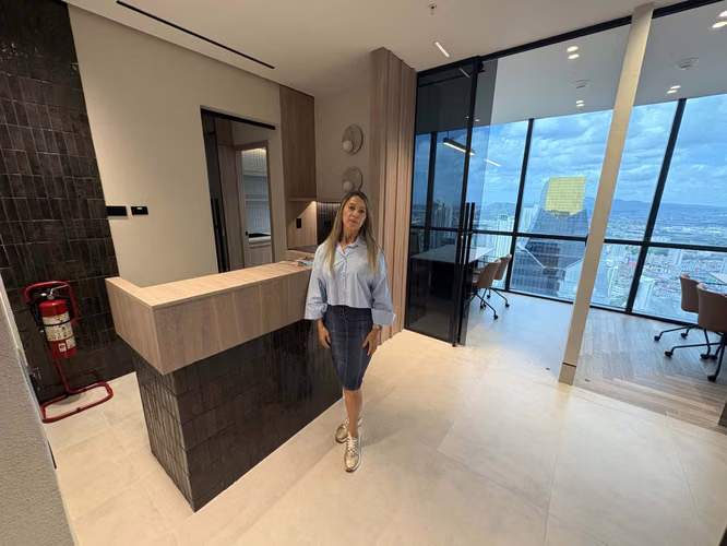 oficina amoblada en calle 50 Tower Financial Center