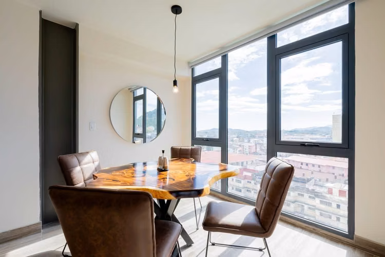 Invierte en Casco View Life — Apartamentos desde $185,000 en el Corazón de Santa Ana