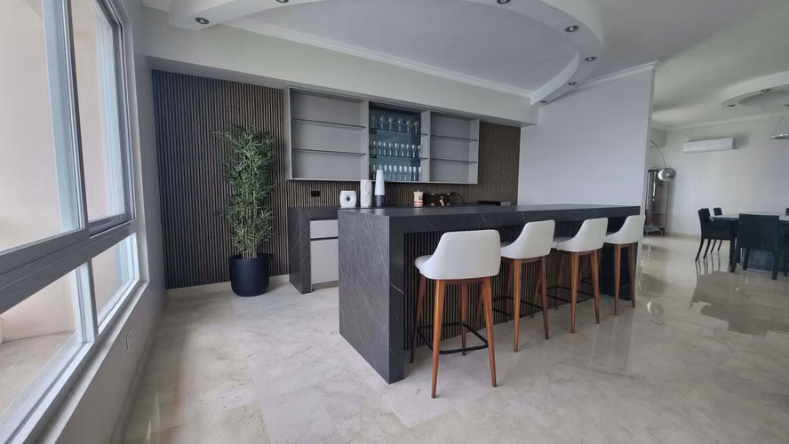 Vendo Penthouse en Avenida Balboa