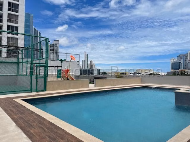 Venta de Apartamento de 117 m2 en PH River Park, Obarrio 25-8736GG