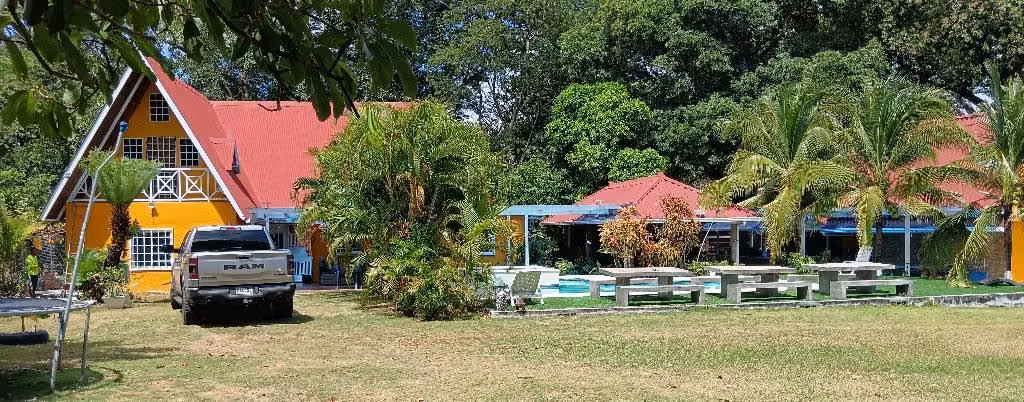 Casa Campestre Sajalices rio atrás 9r, 3b $310,000 - Imagen 9